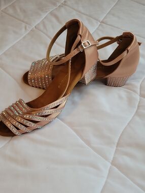 Women’s Nude Strappy Block Heel Sandals with Rhinestones